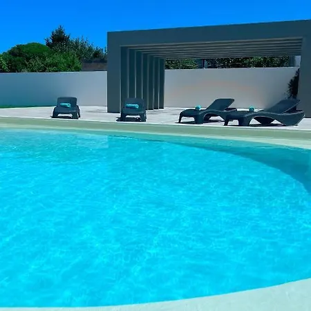 145 Townhouse Πανδοχείο