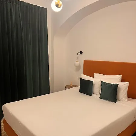 Estalagem 145 Townhouse *