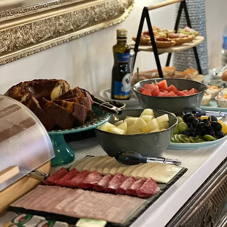 イン 145 Townhouse