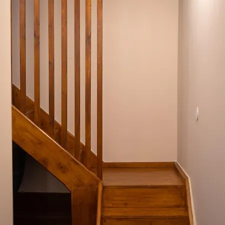 イン 145 Townhouse